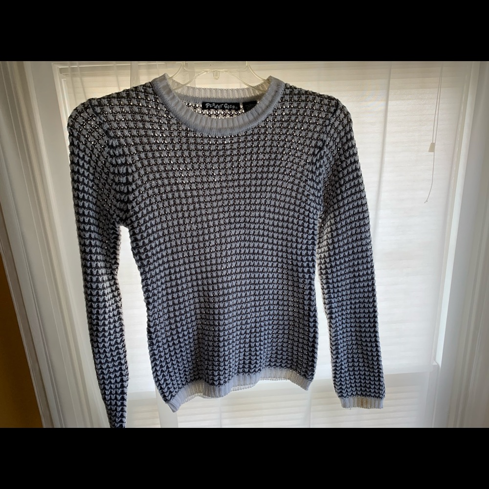 🐥Planet Gold Grey and White Sweater Size M